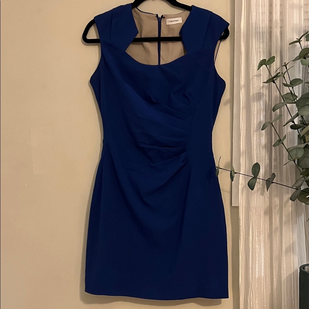 Calvin Klein Royal Blue Horseshoe Neck Ruched Sheath Cocktail Dress Cap Sleeve